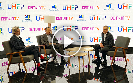 Michel Yahiel et Laurent Durain en interview sur un plateau : Lancer la vidéo